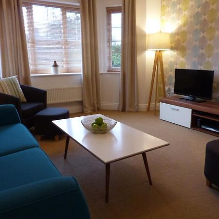 St Raphael House, City Centre Charming Apartments Basingstoke Exterior foto