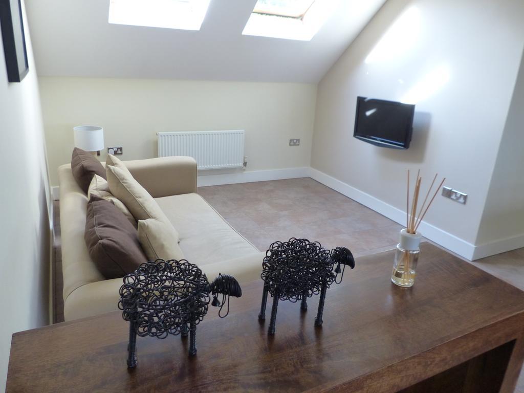 St Raphael House, City Centre Charming Apartments Basingstoke Exterior foto