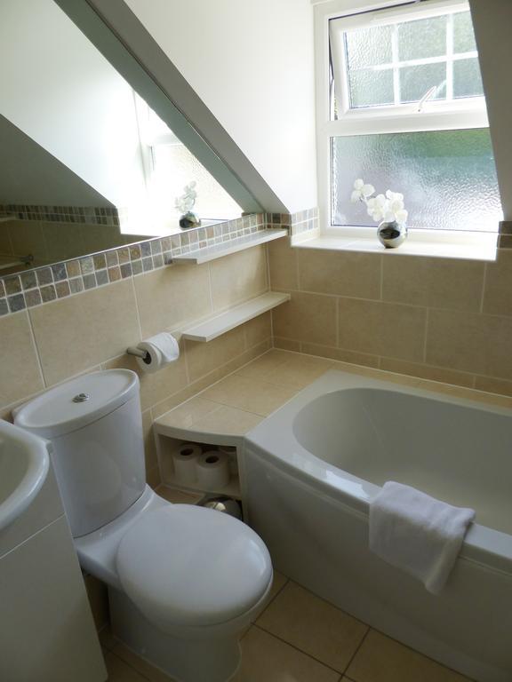 St Raphael House, City Centre Charming Apartments Basingstoke Exterior foto